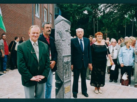 Willemsfonds Torhout, 90 jaar
2004
