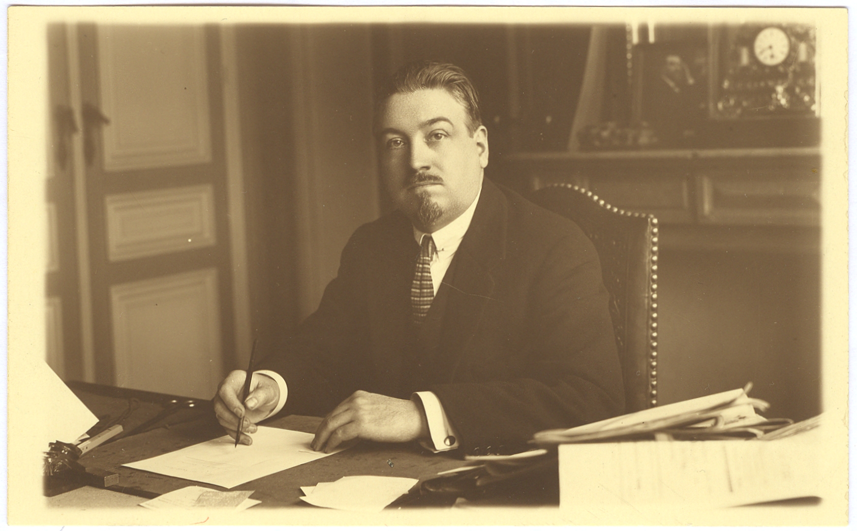 Hoste jr.jpg